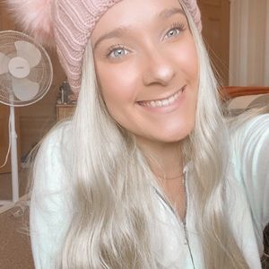 Meet your Posher, Kaila